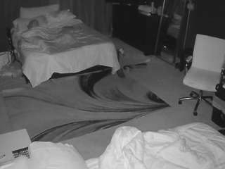 voyeurcam-baileybase-room