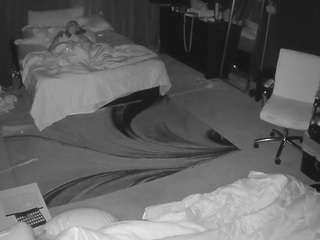 voyeurcam-baileybase-room