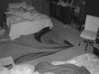 voyeurcam-baileybase-room webcam