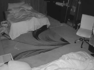 voyeurcam-baileybase-room