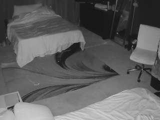 voyeurcam-baileybase-room