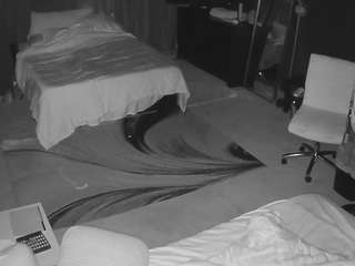 voyeurcam-baileybase-room