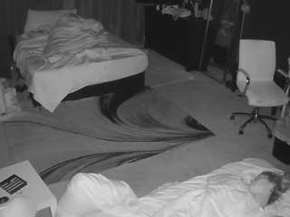 voyeurcam-baileybase-room