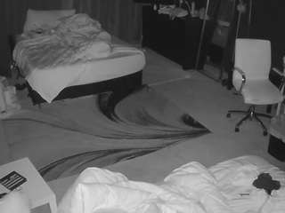 voyeurcam-baileybase-room