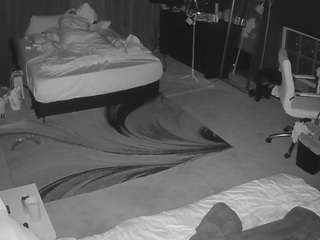 voyeurcam-baileybase-room