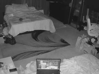 voyeurcam-baileybase-room