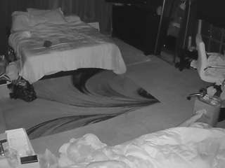 voyeurcam-baileybase-room