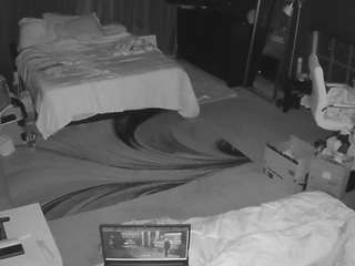 voyeurcam-baileybase-room