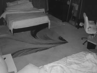 voyeurcam-baileybase-room