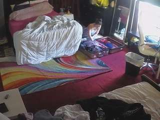 voyeurcam-baileybase-room