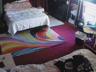 voyeurcam-baileybase-room