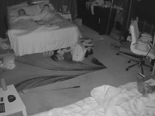 voyeurcam-baileybase-room webcam