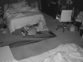 voyeurcam-baileybase-room