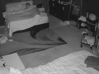 voyeurcam-baileybase-room