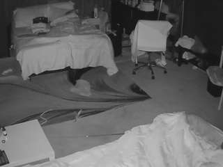 voyeurcam-baileybase-room