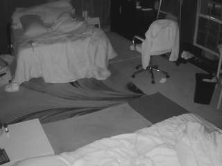 voyeurcam-baileybase-room