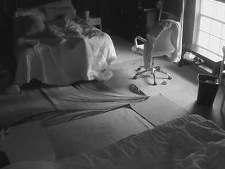 voyeurcam-baileybase-room