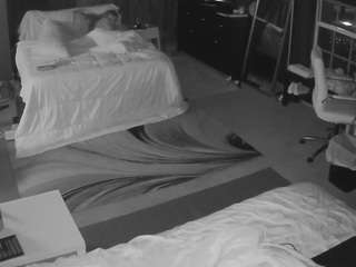 voyeurcam-baileybase-room