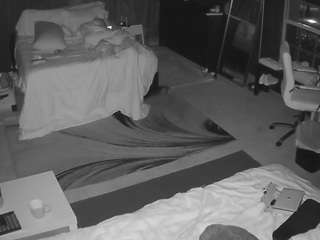 voyeurcam-baileybase-room