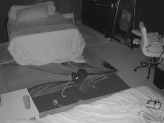 voyeurcam-baileybase-room