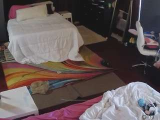 voyeurcam-baileybase-room