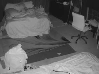 voyeurcam-baileybase-room