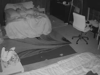 voyeurcam-baileybase-room