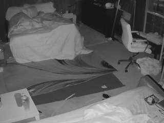 voyeurcam-baileybase-room