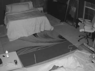 voyeurcam-baileybase-room