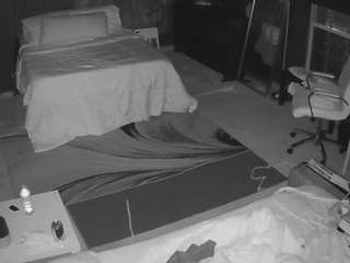 voyeurcam-baileybase-room