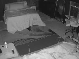 voyeurcam-baileybase-room