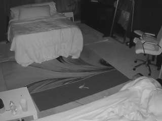 voyeurcam-baileybase-room