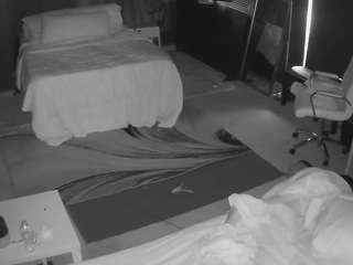 voyeurcam-baileybase-room webcam