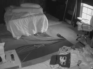 voyeurcam-baileybase-room