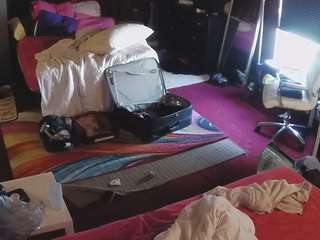 Ten model jest teraz na żywo. voyeurcam-baileybase-room