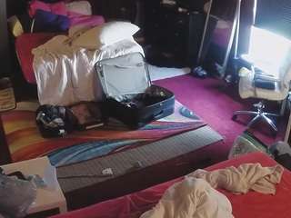 Model ini sedang live sekarang. voyeurcam-baileybase-room