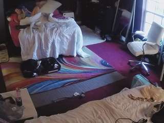 voyeurcam-baileybase-room