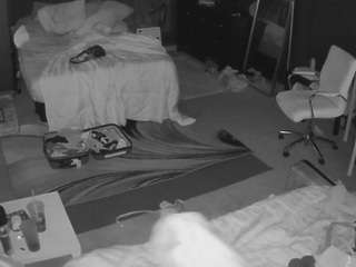 voyeurcam-baileybase-room