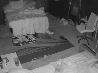 Este modelo está en vivo ahora. voyeurcam-baileybase-room