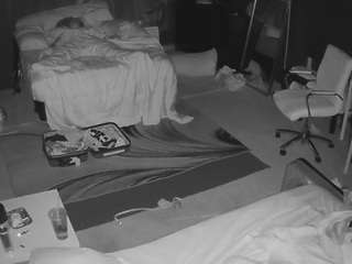 Este modelo está en vivo ahora. voyeurcam-baileybase-room