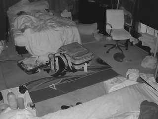 voyeurcam-baileybase-room