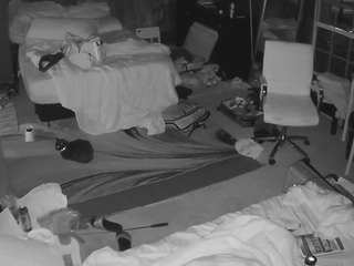 voyeurcam-baileybase-room
