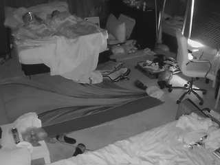 voyeurcam-baileybase-room