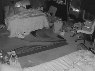 voyeurcam-baileybase-room