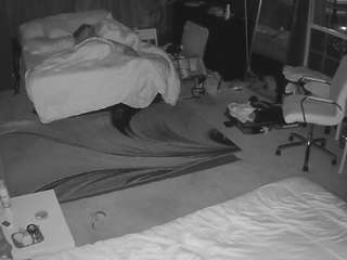 voyeurcam-baileybase-room