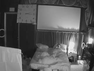 voyeurcam-baileybase-room