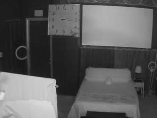 voyeurcam-baileybase-room