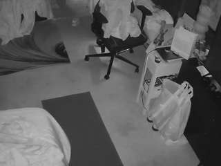 voyeurcam-baileybase-room