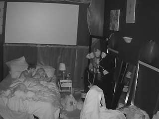 voyeurcam-baileybase-room