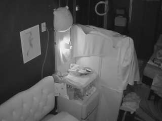 voyeurcam-baileybase-room